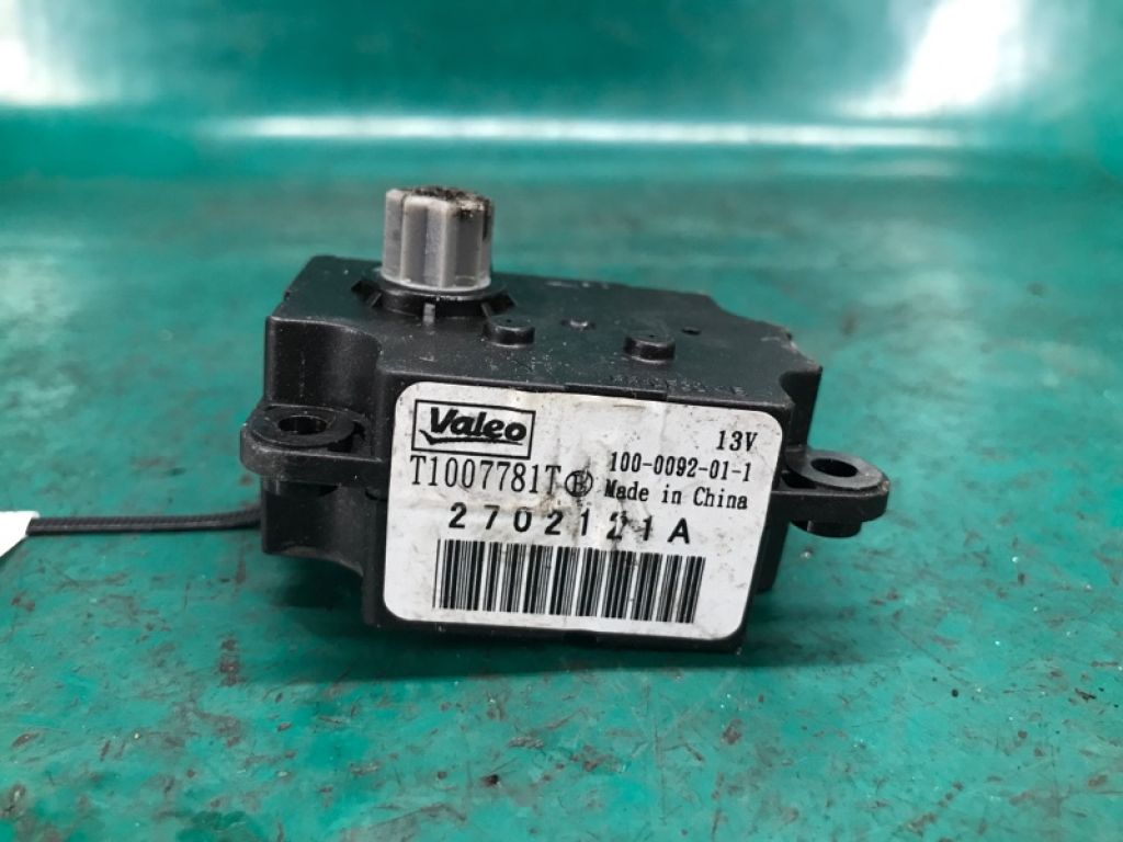 27730-1FC1B | Моторчик заслонки печки NISSAN LEAF 10-17 - Фото 4