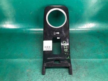 Консоль КПП NISSAN LEAF 10-17