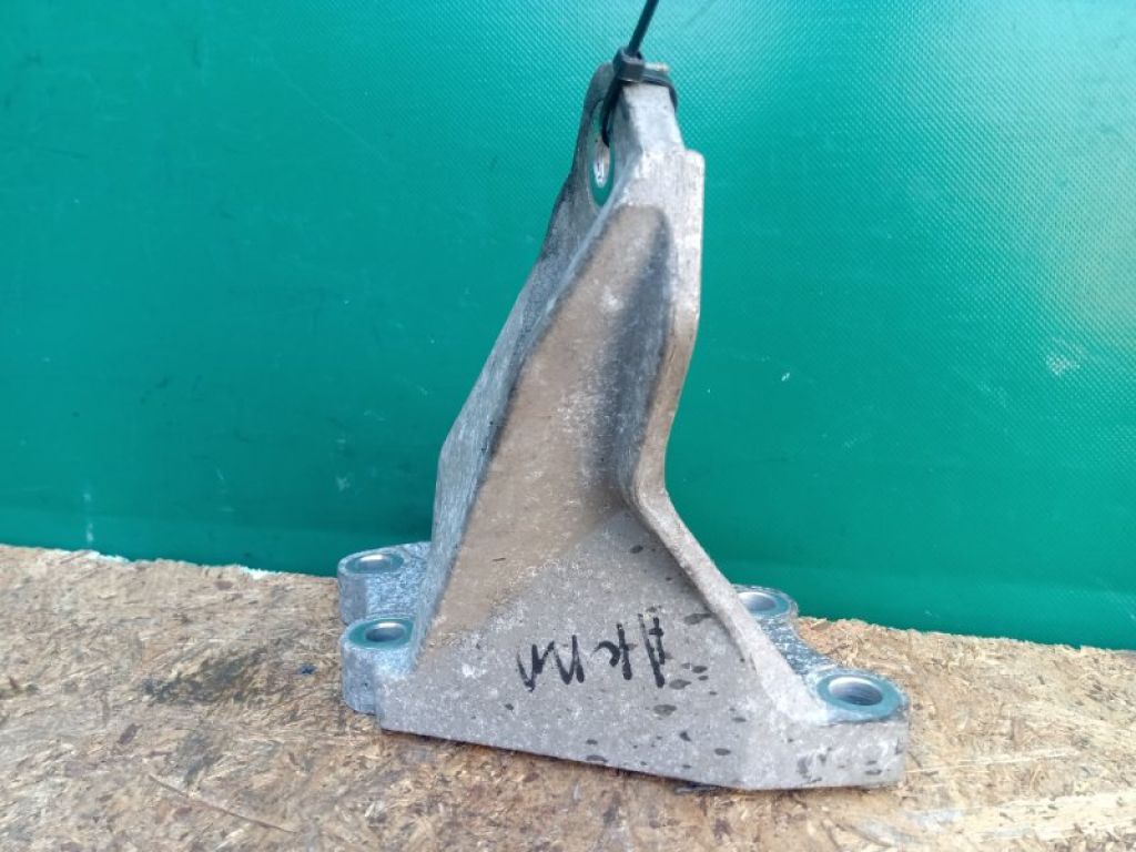 11253-3NA0A | Кронштейн двигуна передн. лів. NISSAN LEAF 10-17 - Фото 5