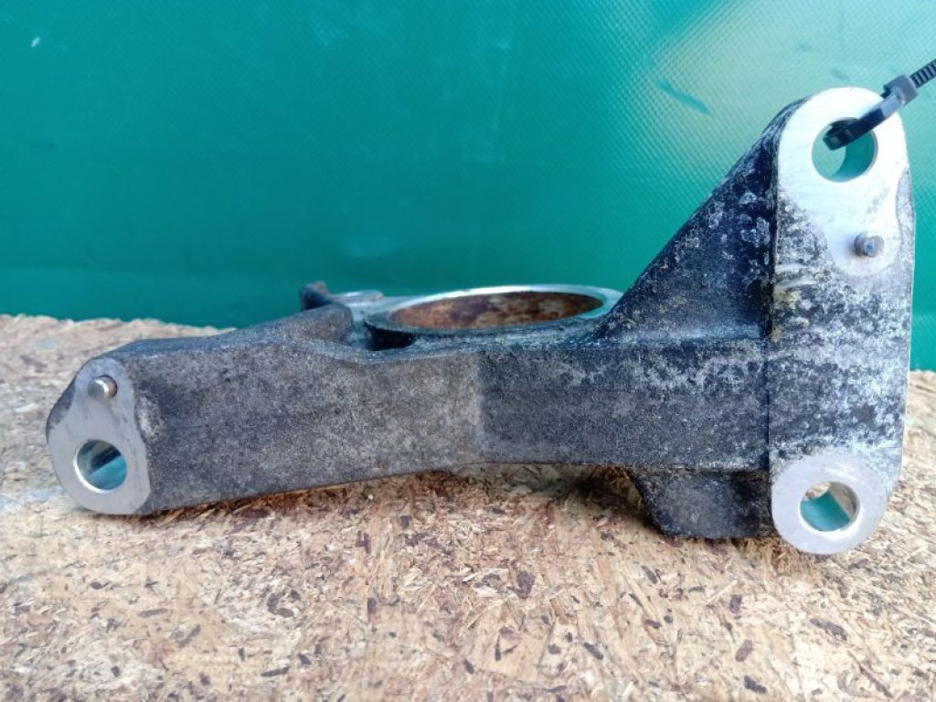 39780-3NA0A | Кронштейн промежуточного вала NISSAN LEAF 10-17 - Фото 6