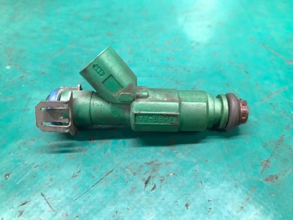 L361-13-250 | Форсунка паливна MAZDA 3 BK 03-08 - Фото 4