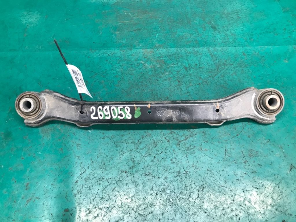 55100-3Q000 | Рычаг задней подвески поперечный верхний лев. KIA OPTIMA TF 11-16