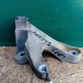 B32T-39-080B | Кронштейн КПП MAZDA 3 BK 03-08