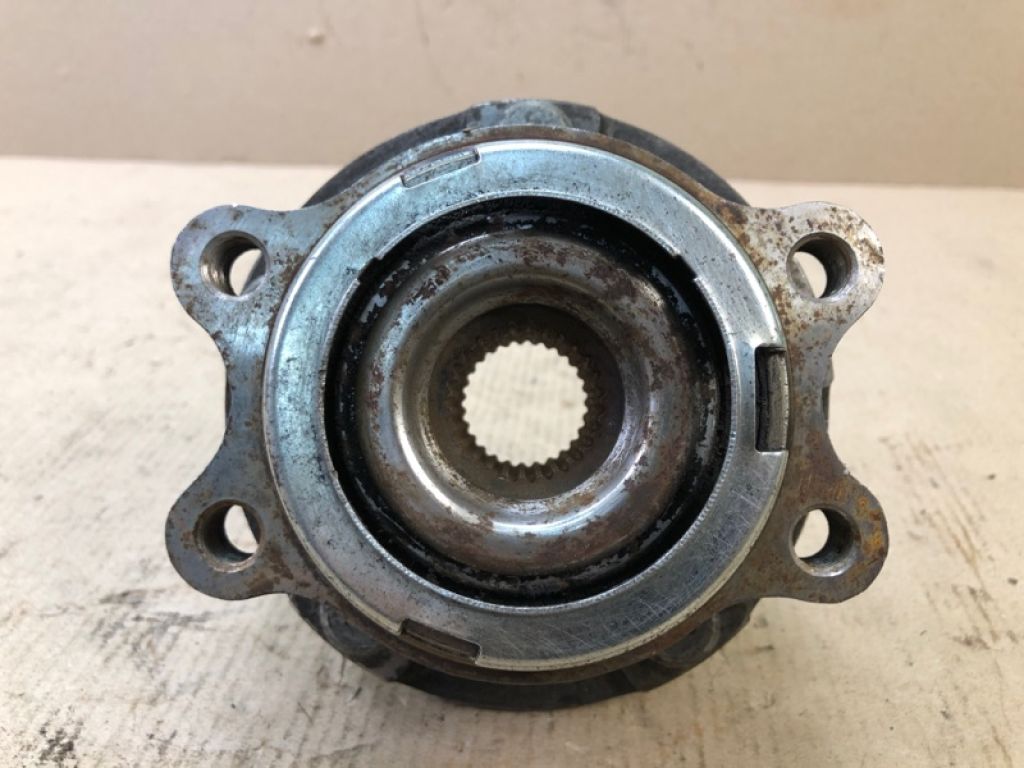 40202-EJ70B | Маточина колеса передн. INFINITI EX35(37) 07-12