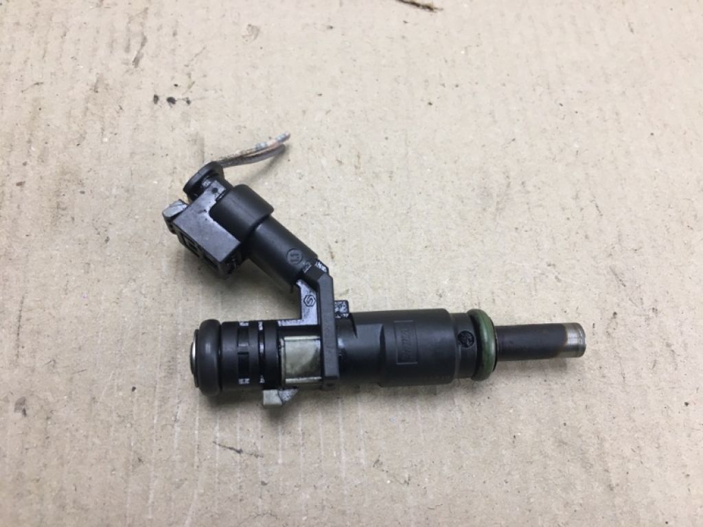 A 272 078 02 49 | Форсунка топливная MERCEDES S-CLASS W221 06-13