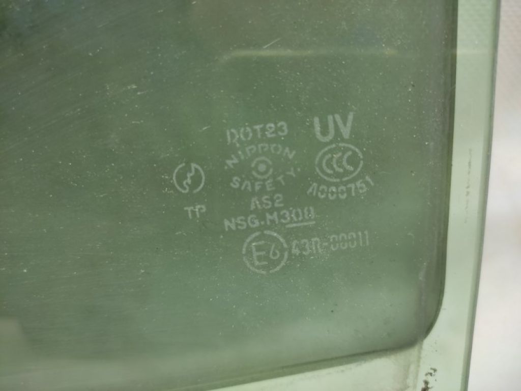 82301-JK000 | Стекло двери задн. лев. INFINITI G25/G35/G37/Q40 06-14 - Фото 2