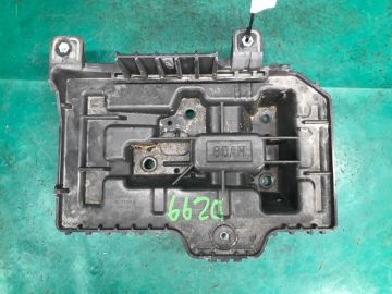 Полка аккумулятора KIA SEDONA 14-18