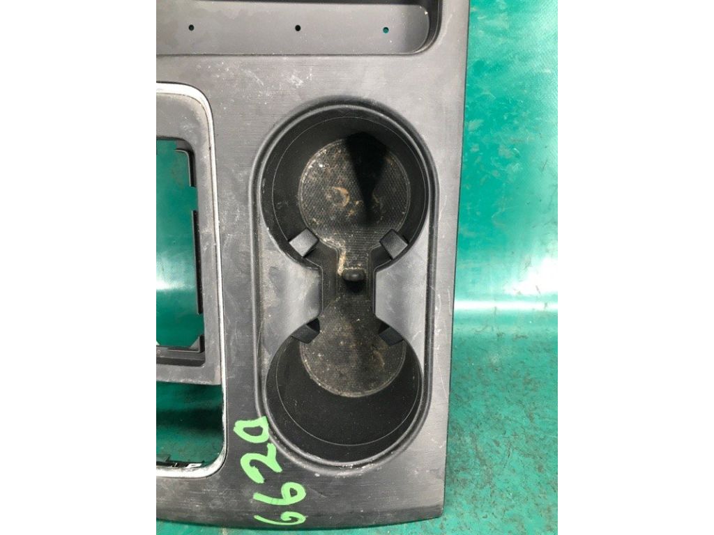 84603-A9EM0BH8 | Консоль центральная KIA SEDONA 14-18 - Фото 4