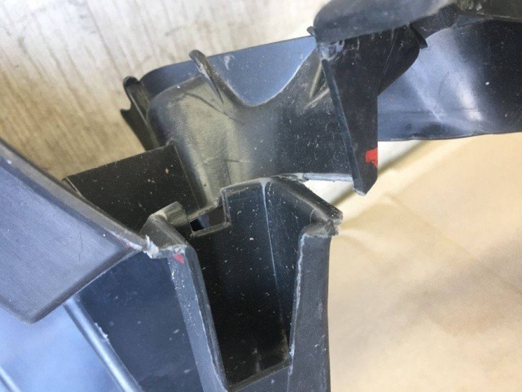 F1EZ-17C897-C | Накладка замка капота FORD FOCUS 10-18 - Фото 12