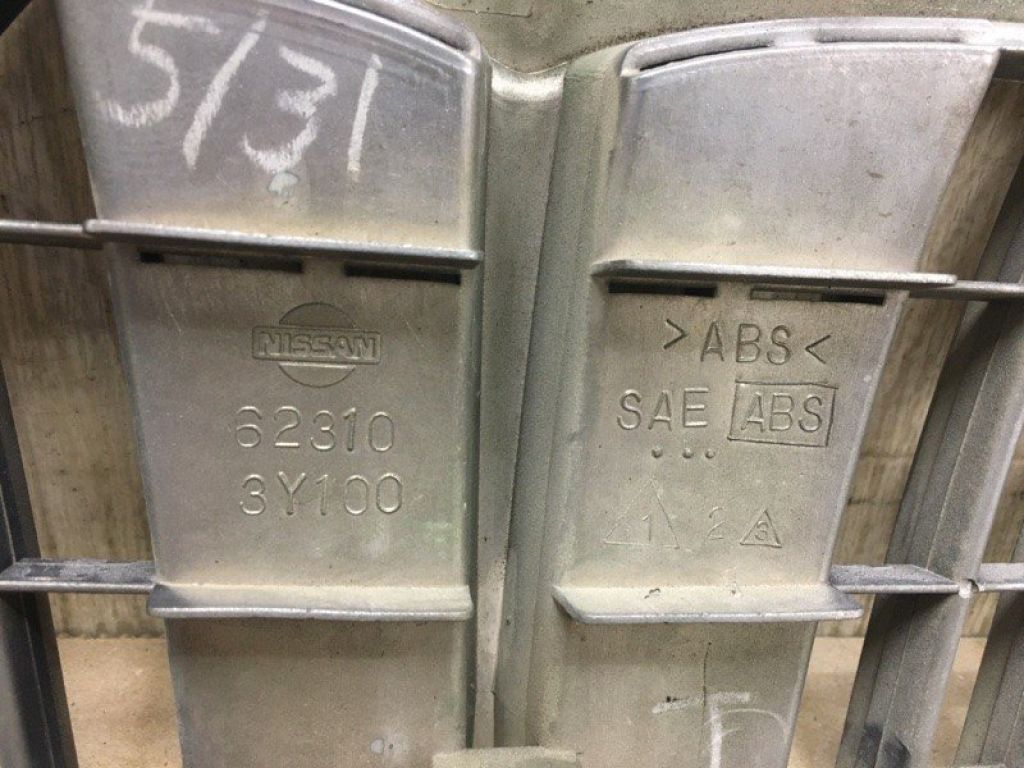 62310-3Y100 | Решетка радиатора NISSAN MAXIMA A33 99-02 - Фото 7