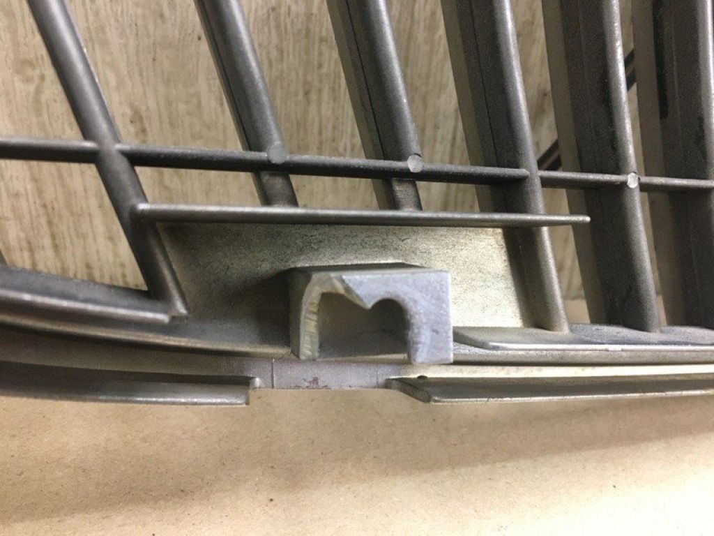 62310-3Y100 | Решетка радиатора NISSAN MAXIMA A33 99-02 - Фото 8