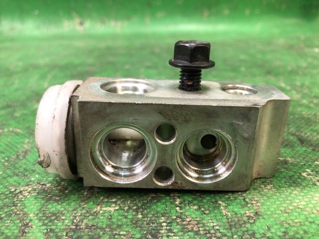 97626-A7000 | Клапан кондиціонера HYUNDAI ELANTRA MD 10-15