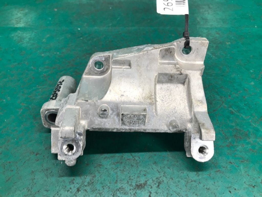 38930-RPY-E01 | Кронштейн компресора кондиціонера ACURA RDX 19-