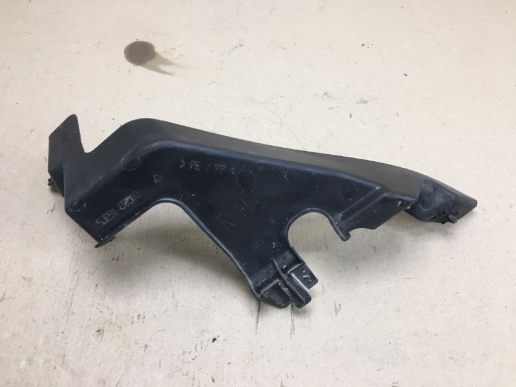 53291-06010 | Дефлектор радіатора прав. TOYOTA CAMRY 30 02-06