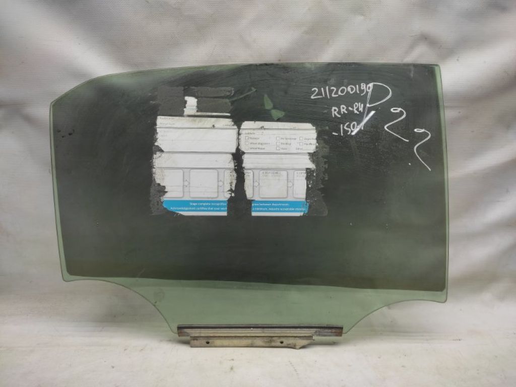 68103-02260 | Стекло двери задн. прав. TOYOTA COROLLA 150 06-13