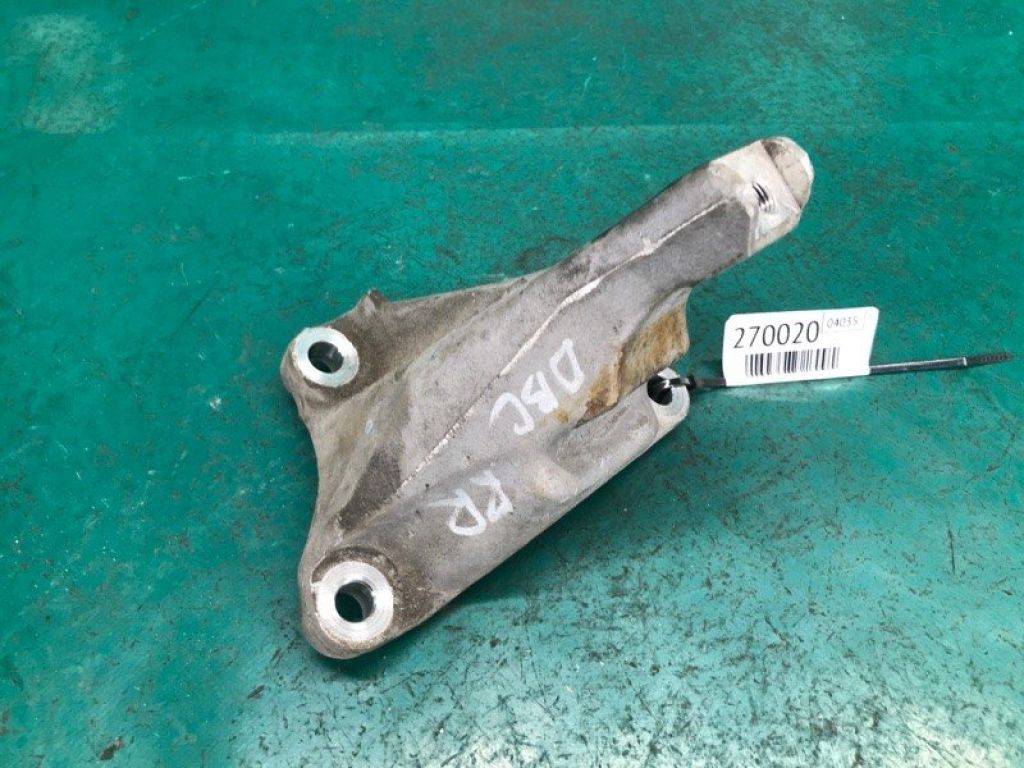 50630-T2F-A01 | Кронштейн двигуна передн. ACURA TLX 14-17