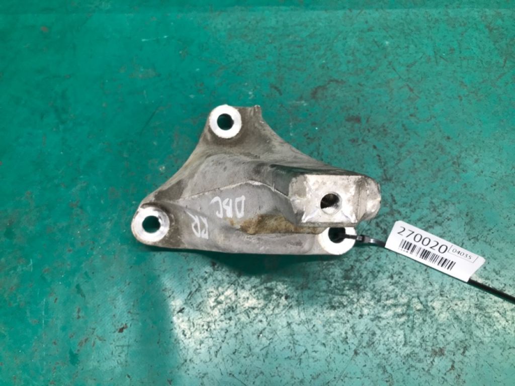 50630-T2F-A01 | Кронштейн двигуна передн. ACURA TLX 14-17 - Фото 3