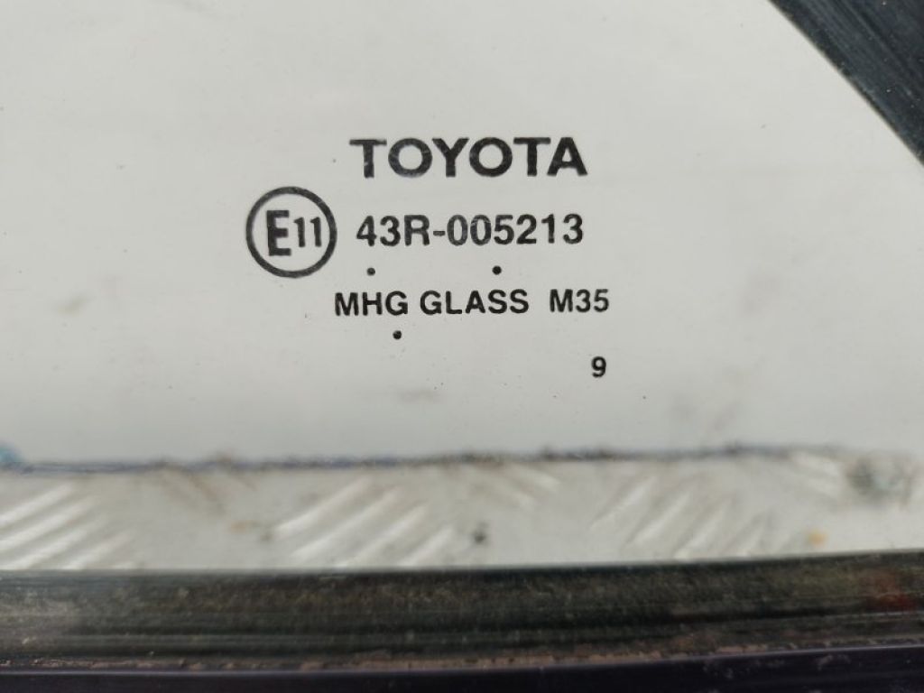 68124-06130 | Скло дверей глухе задн. лів. TOYOTA CAMRY 50 12-15 - Фото 2