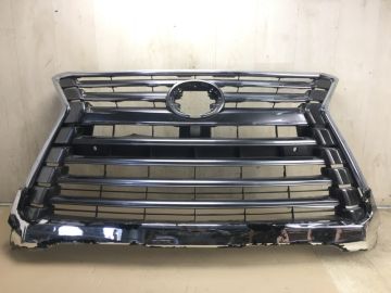 Решетка радиатора LEXUS LX570 15-
