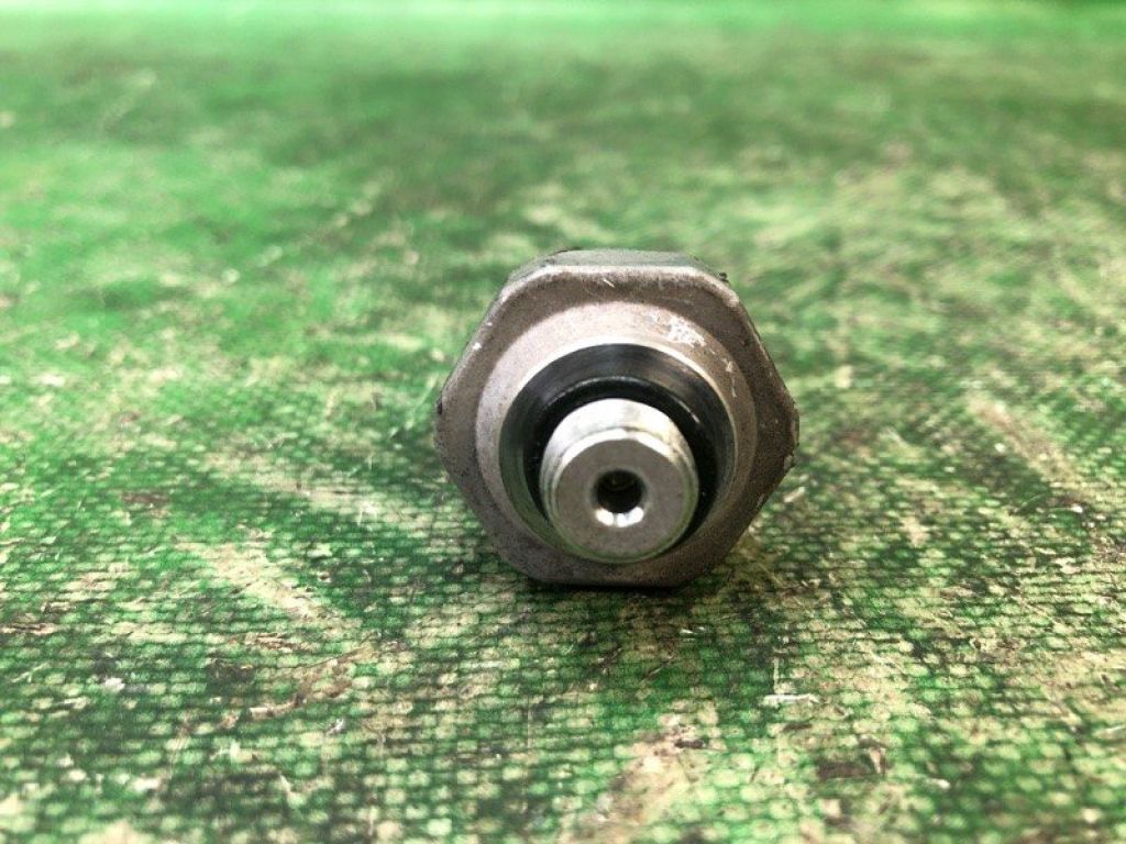 88645-08010 | Датчик тиску кондиціонера TOYOTA COROLLA 120 00-07 - Фото 3
