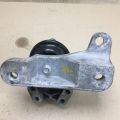 8T4Z-6038-A | Подушка двигуна прав. FORD EDGE 06-14 - Прев'ю 5