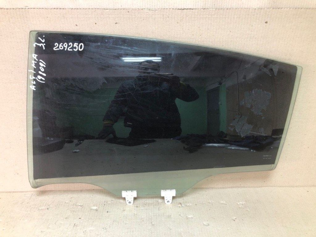 82301-JA000 | Скло дверей задн. лів. NISSAN ALTIMA L32 07-12