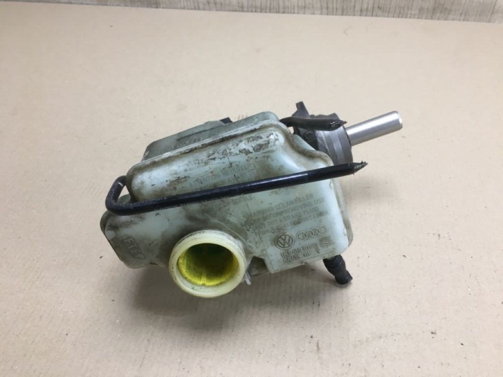 1K1 614 019 M | Головний гальмівний циліндр VOLKSWAGEN JETTA USA 10-17 - Фото 4