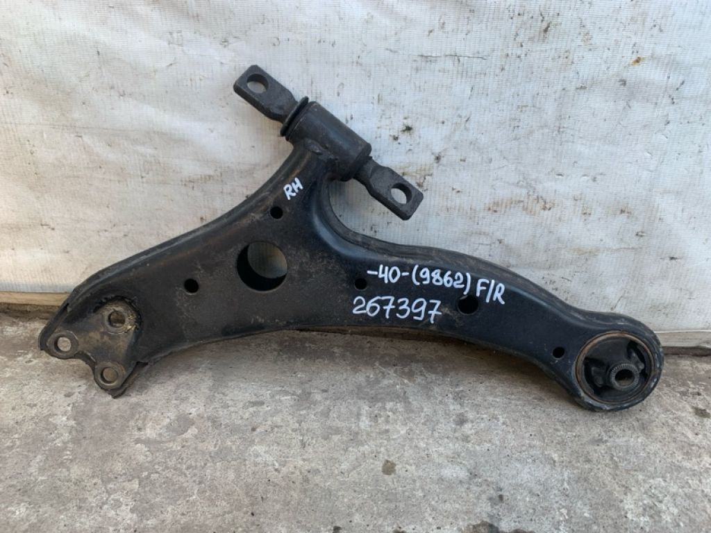 48068-06150 | Важіль передньої підвіски нижній прав. TOYOTA CAMRY 40 06-11