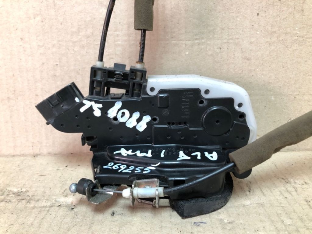 82501-ZX60A | Замок двері задн. лів. NISSAN ALTIMA L32 07-12 - Фото 3