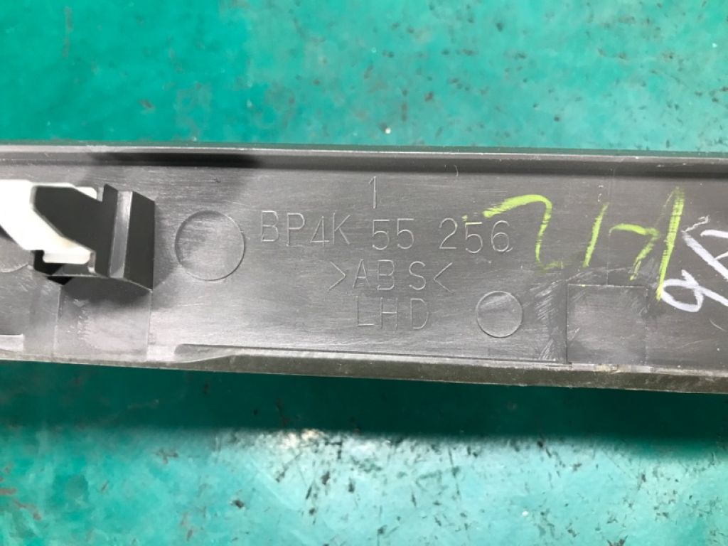 BP4M-55-150D | Накладка торпедо MAZDA 3 BK 03-08 - Фото 4