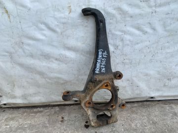 Кулак поворотний лів. NISSAN QX56 / TITAN / ARMADA 04-16