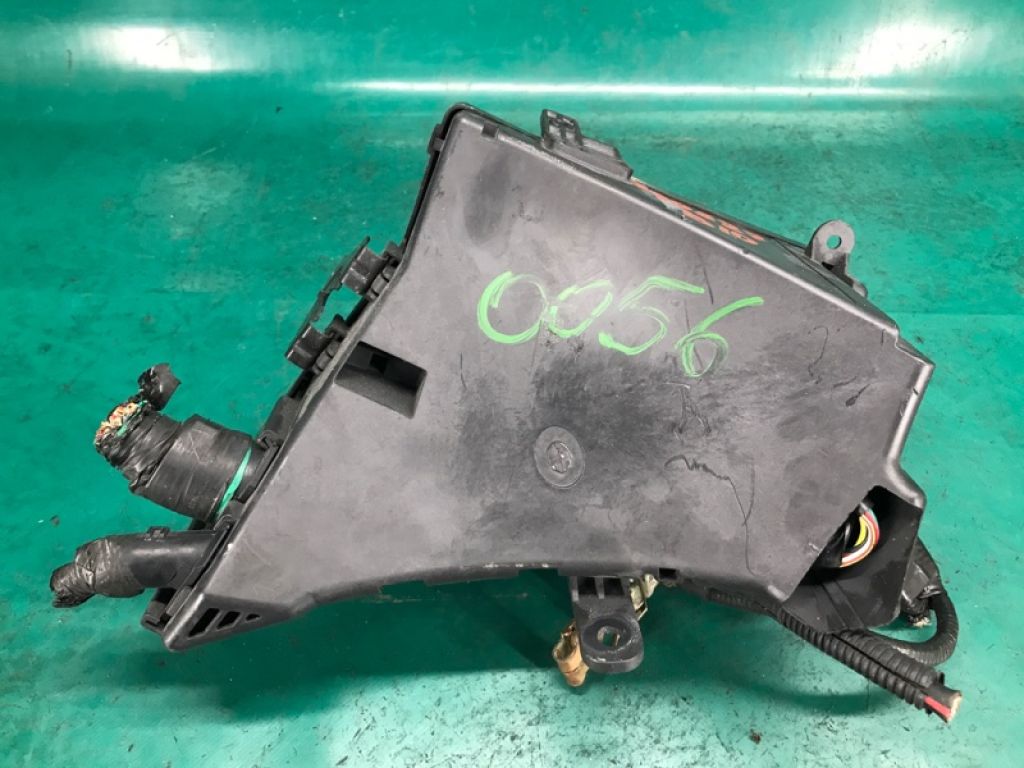 82290XA04A | Блок запобіжників моторний відсік SUBARU TRIBECA B10 07-13 - Фото 4