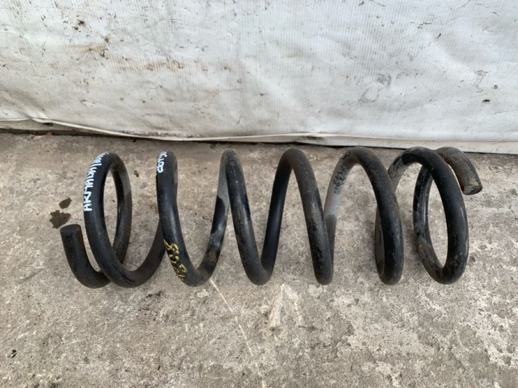 55020-ZQ00A | Пружина задньої підвіски NISSAN QX56 / TITAN / ARMADA 04-16 - Фото 3