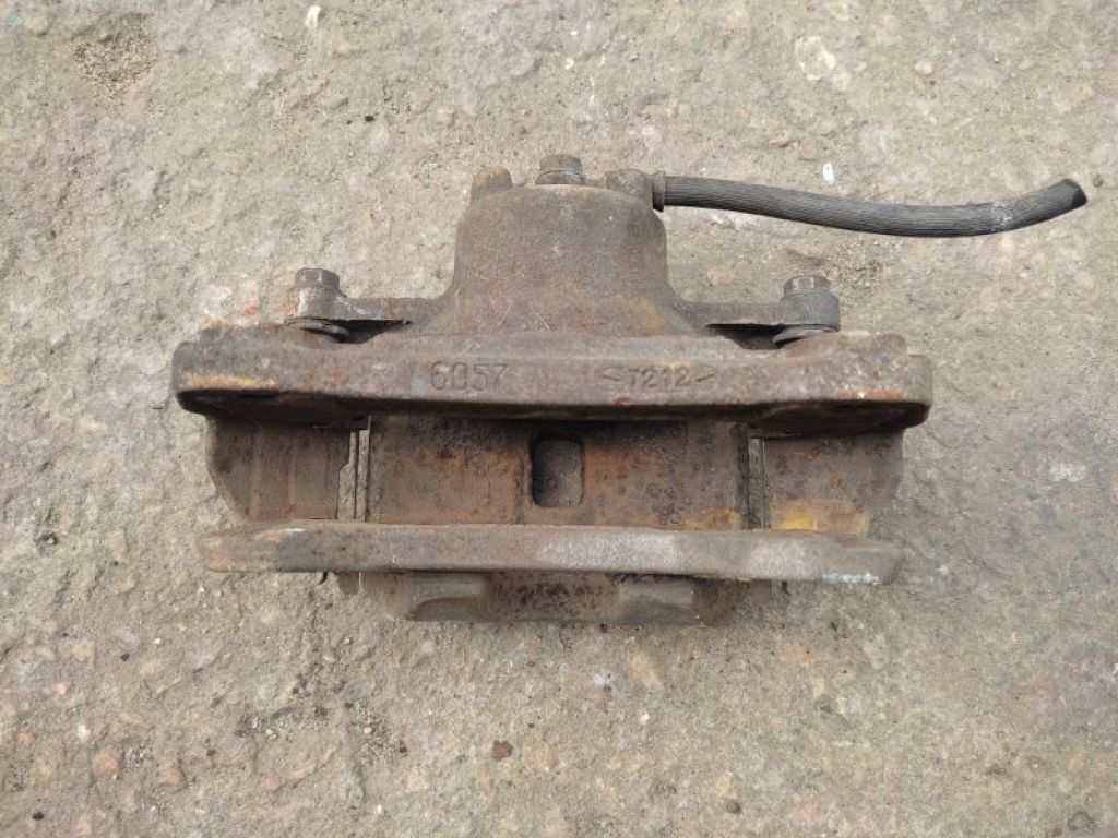 4605A021 | Суппорт тормозной передн. прав. MITSUBISHI ECLIPSE 05-08 - Фото 3