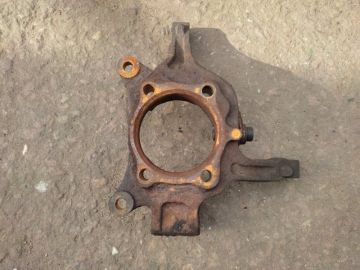 Кулак поворотный лев. MITSUBISHI ECLIPSE 05-08