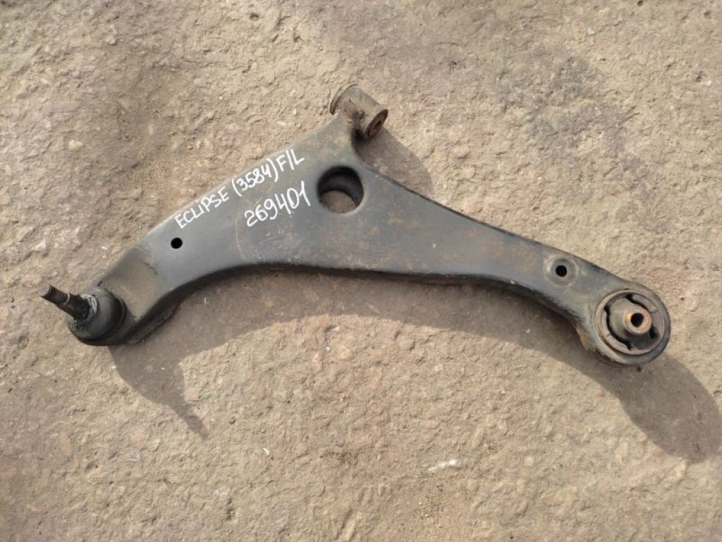 MN186655 | Рычаг передней подвески нижний лев. MITSUBISHI ECLIPSE 05-08