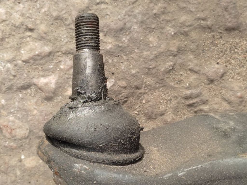 MN186655 | Рычаг передней подвески нижний лев. MITSUBISHI ECLIPSE 05-08 - Фото 3