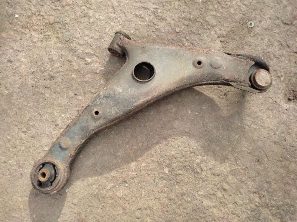 MN186655 | Рычаг передней подвески нижний лев. MITSUBISHI ECLIPSE 05-08 - Фото 4