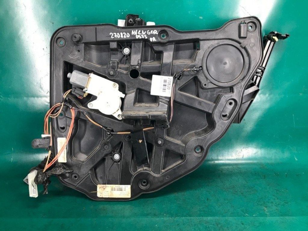 68023518AA | Стеклоподъемник задн. прав. DODGE AVENGER 07-14