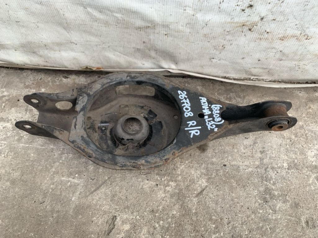 551B0-ZX00B | Рычаг задней подвески поперечный нижний прав. NISSAN ALTIMA L32 07-12