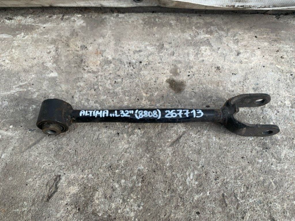 551A0-JA000 | Важіль задньої підвіски нижній поперечний NISSAN ALTIMA L32 07-12