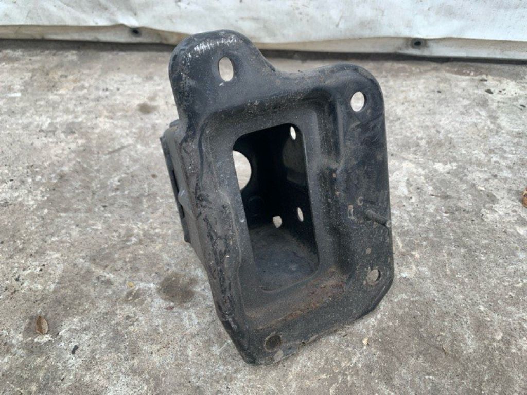 62210-JA00A | Кронштейн усилителя переднего бампера прав. NISSAN ALTIMA L32 07-12 - Фото 5