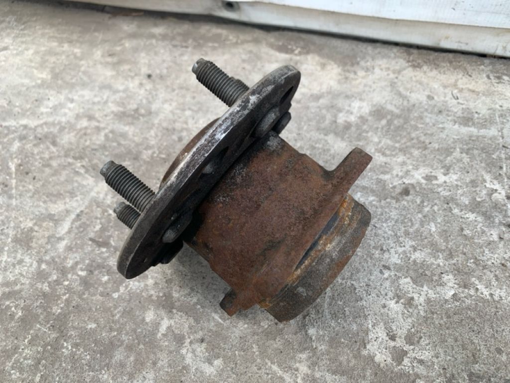 42410-50010 | Маточина колеса задн. LEXUS LS430 00-06 - Фото 2