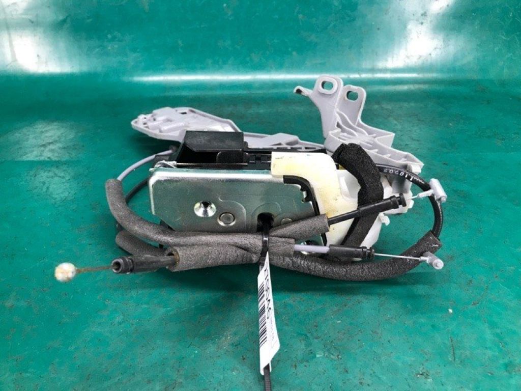 81410-3X010 | Замок двери задн. лев. HYUNDAI ELANTRA MD 10-15