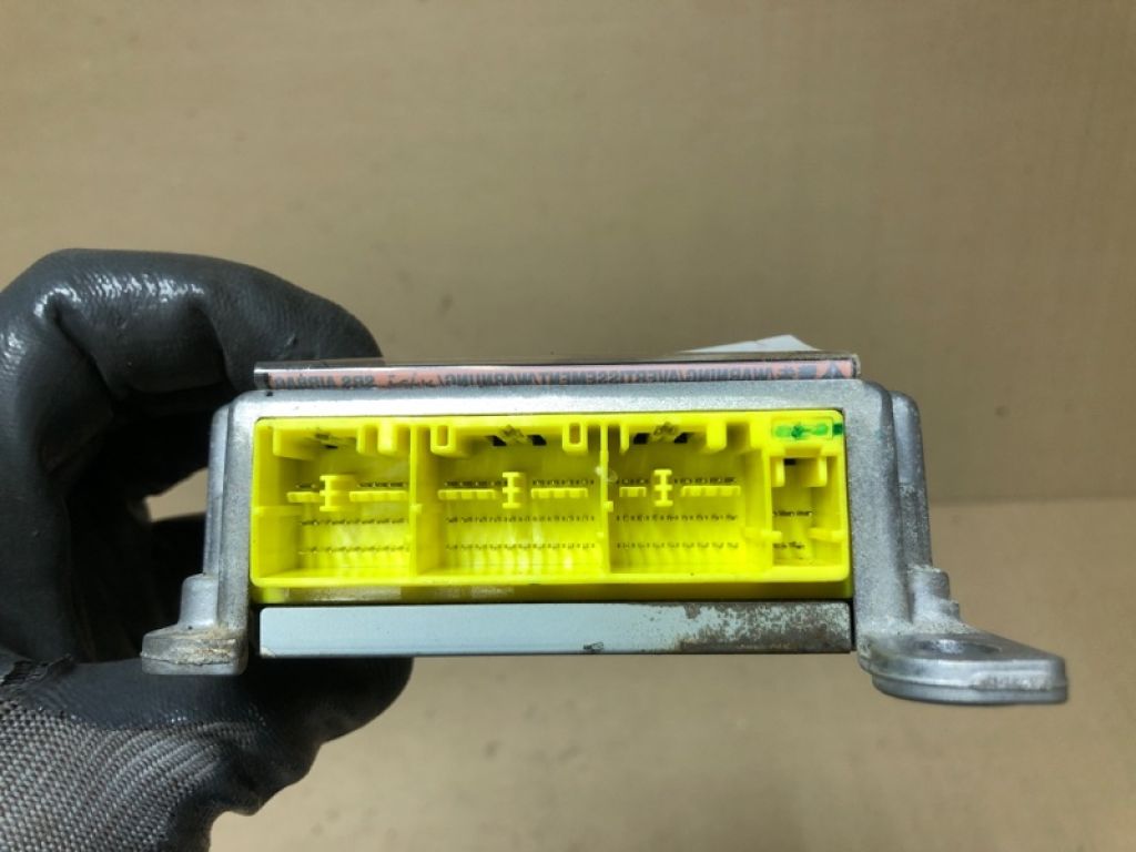 98820-ZX69A | Блок керування AIRBAG NISSAN ALTIMA L32 07-12 - Фото 4