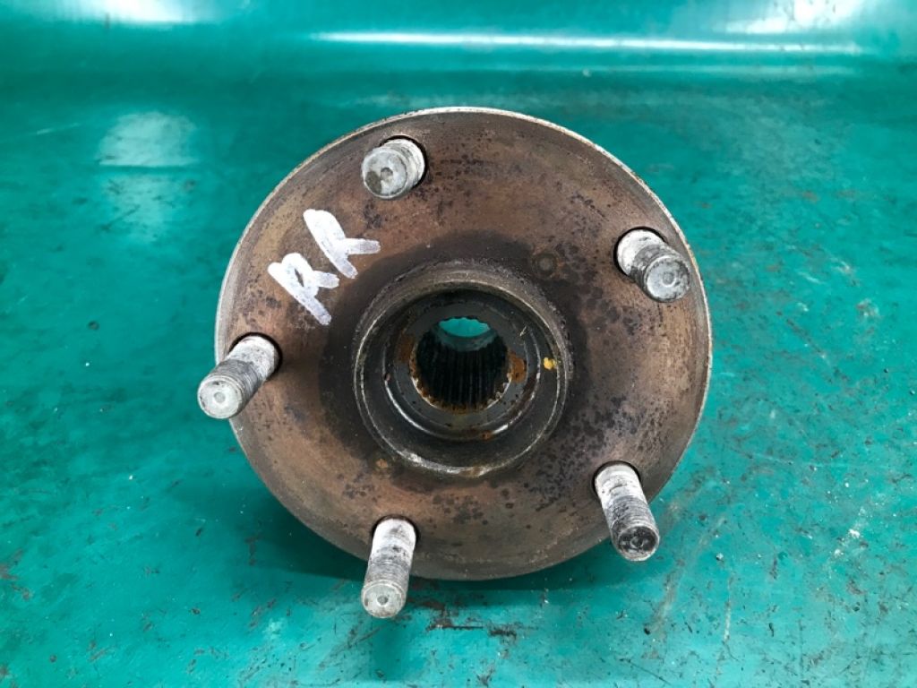 28473XA00B | Маточина колеса задн. прав. SUBARU TRIBECA B10 07-13