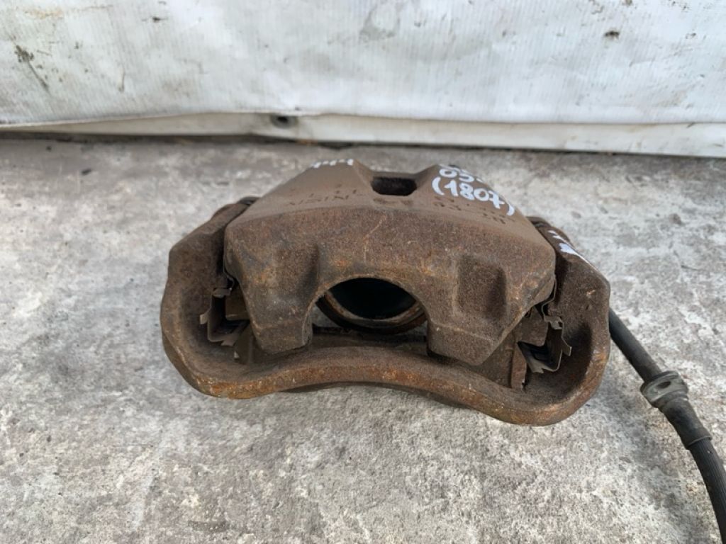 47750-08030 | Суппорт тормозной передн. лев. TOYOTA SIENNA 03-10 - Фото 2