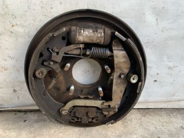 Тормозной механизм лев. TOYOTA SIENNA 03-10