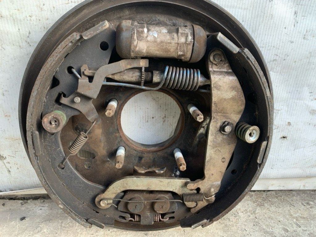47044-08020 | Тормозной механизм лев. TOYOTA SIENNA 03-10 - Фото 3