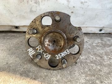 Ступица задн. лев. LEXUS RX300/330/350/400 03-09
